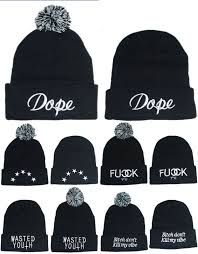 logo beanie choose one in image